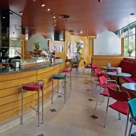 Tryp Sofia Parquesol 3*