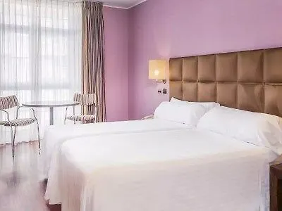 מלון Tryp Sofia Parquesol