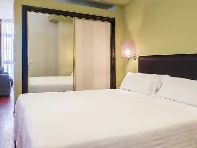 Tryp Sofia Parquesol 3* וייאדוליד