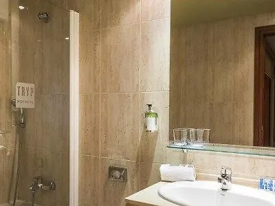 Hotell Tryp Sofia Parquesol