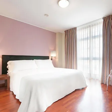 Tryp Sofia Parquesol 3*